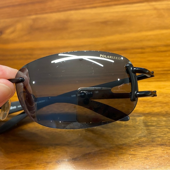 Revo polarized sunglasses with case - Picture 6 of 14